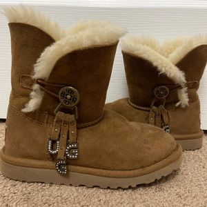 girls Ugg boots